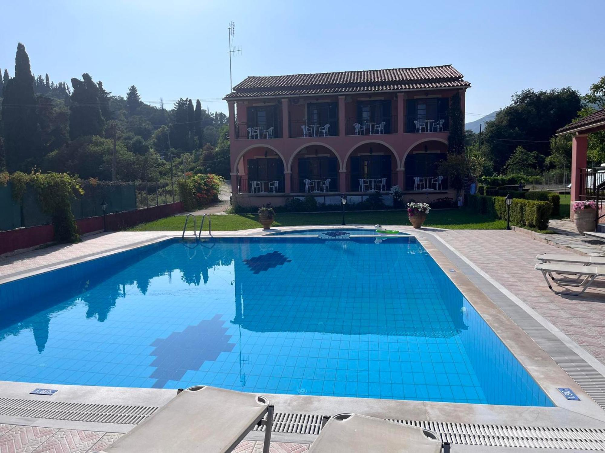 Gregory-Vassilis Apartments Dassia  Exterior photo